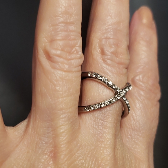 Rhodium plated and CZ ring - Picture 5 of 5